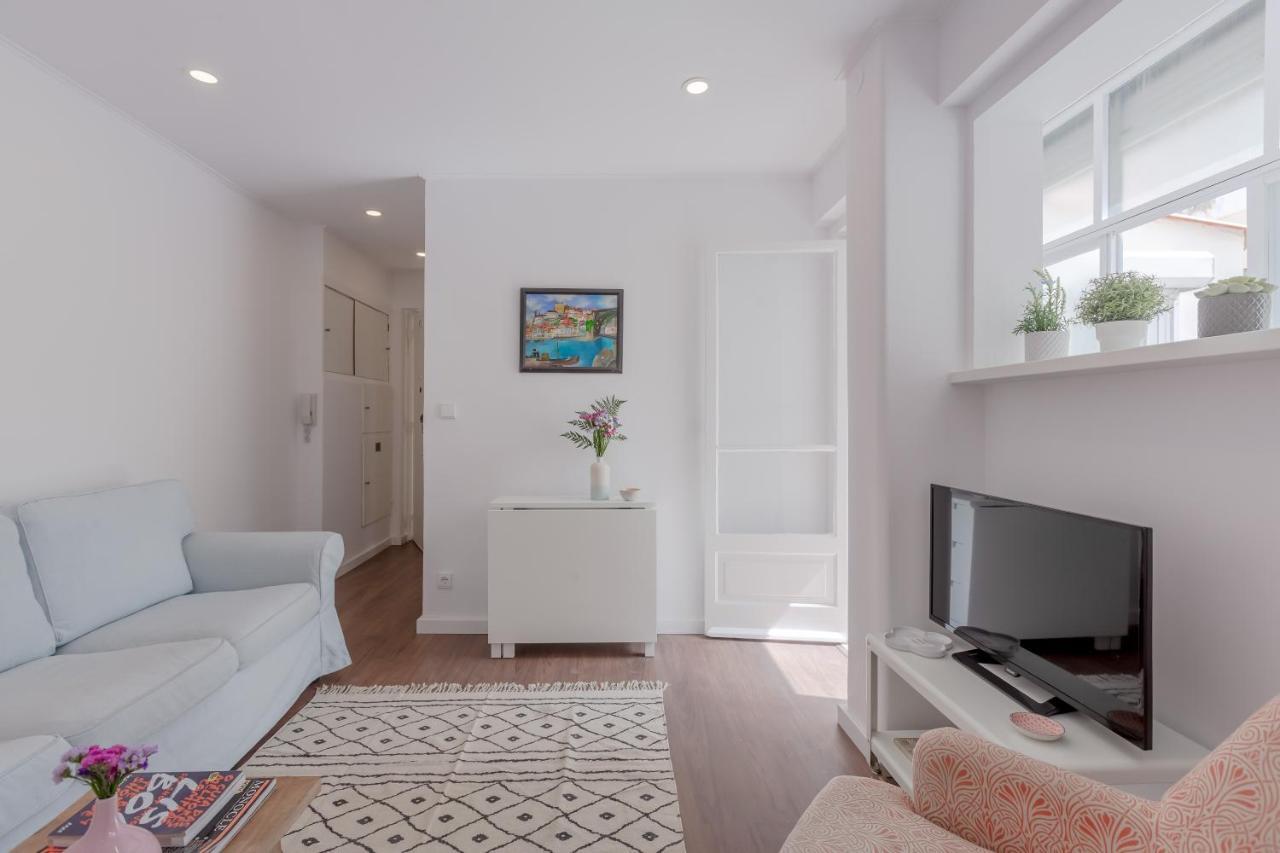 Sunny Apartment With Patio, By Timecooler Lisabona Exterior foto